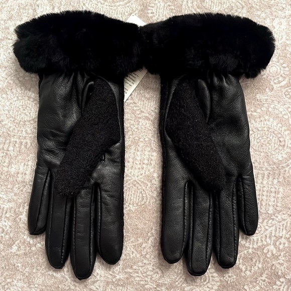 Brand New UGG Wool Black Leather Shorty Touchscreen Tech Gloves Sheepskin Cuff - Picture 9 of 16